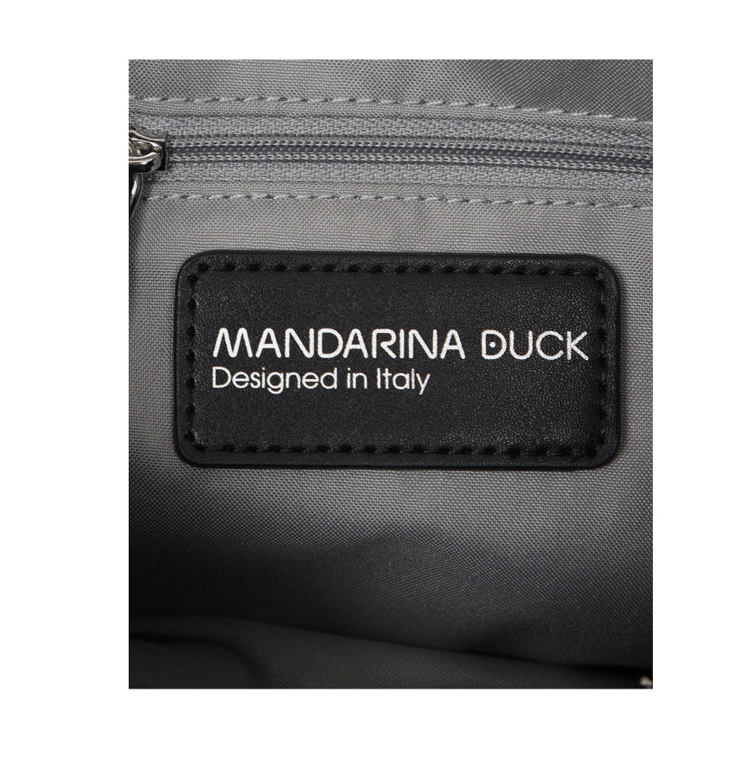 Hunter Black Medium Shoulder Bag